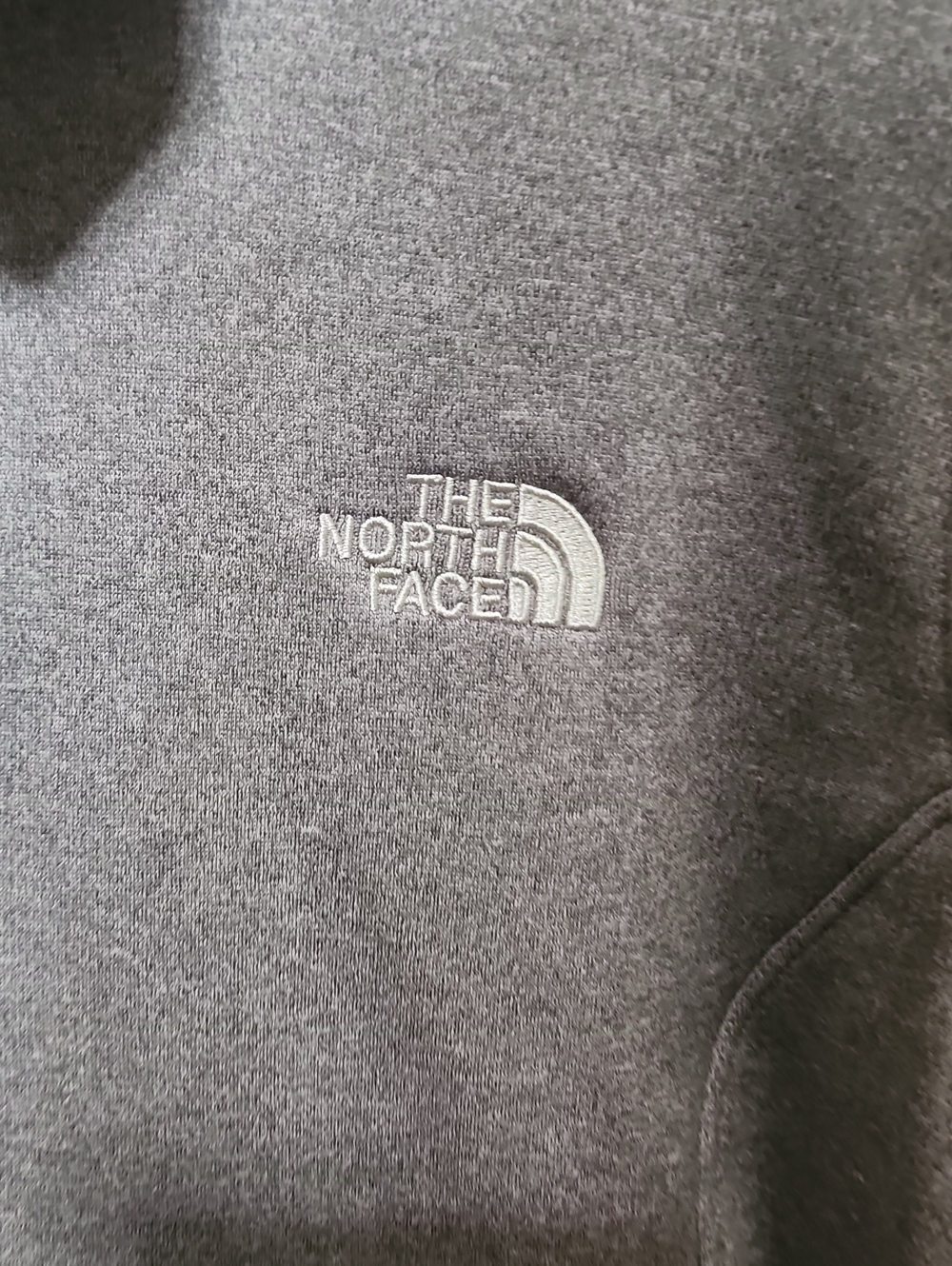 The North Face Women's Gray Full-Zip Fleece Jacket - Picture 4 of 8